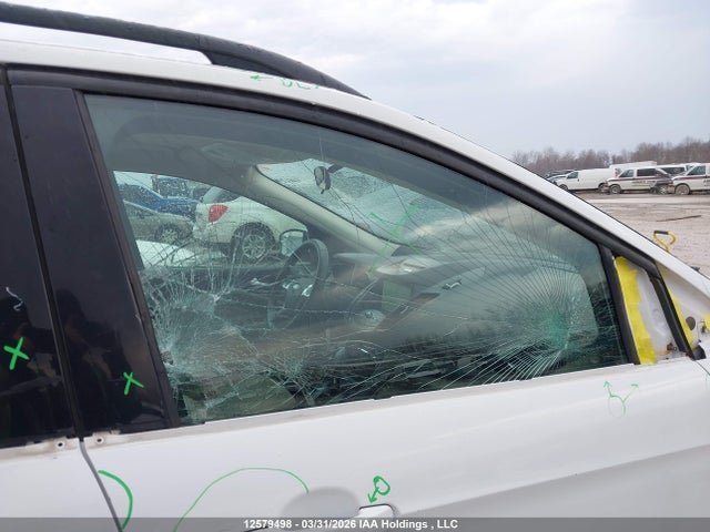 1FMCU9GX8GUA46618 Ford Escape