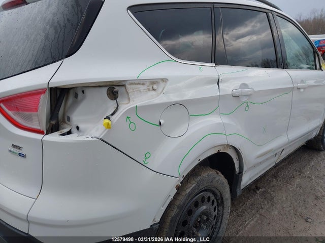1FMCU9GX8GUA46618 Ford Escape