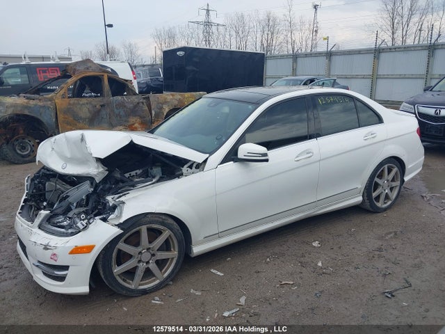 Продажа на аукционе авто 2013 Mercedes-benz C 350 4matic, vin: WDDGF8JB0DA827272, номер лота: 12579514