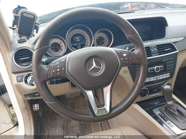 Продажа на аукционе авто 2013 Mercedes-benz C 350 4matic, vin: WDDGF8JB0DA827272, номер лота: 12579514