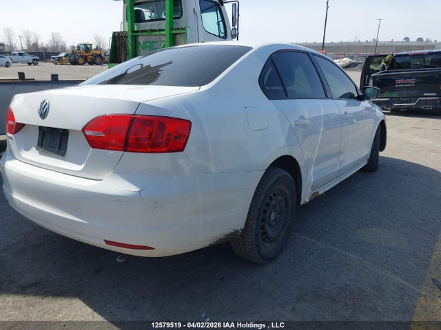 12579519 :رقم المزاد ، 3VW2K7AJXDM418049 vin ، 2013 Volkswagen Jetta مزاد بيع