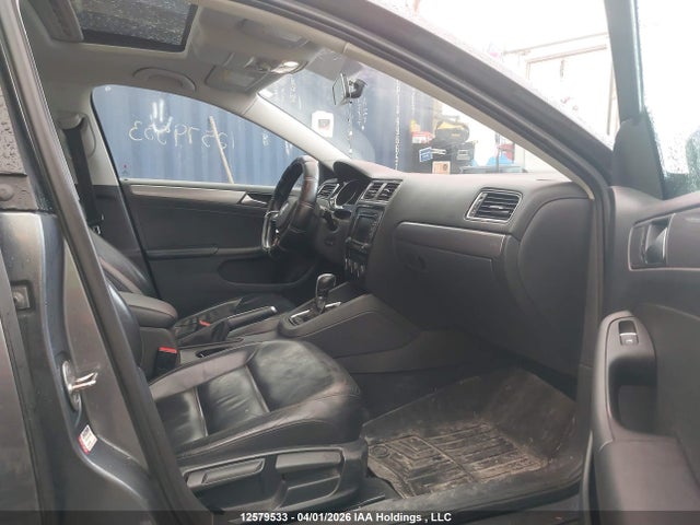 3VWL07AJ9FM246870 Volkswagen JETTA SEL
