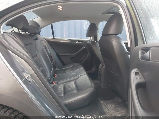 3VWL07AJ9FM246870 Volkswagen JETTA SEL