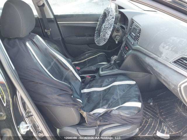 Продажа на аукционе авто 2017 Hyundai Elantra Le, vin: 5NPD74LF5HH161933, номер лота: 12540356