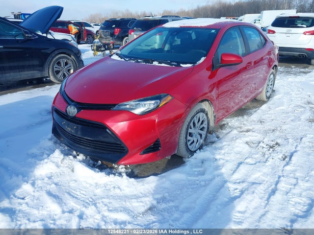 2T1BURHE1JC063956 Toyota COROLLA LE