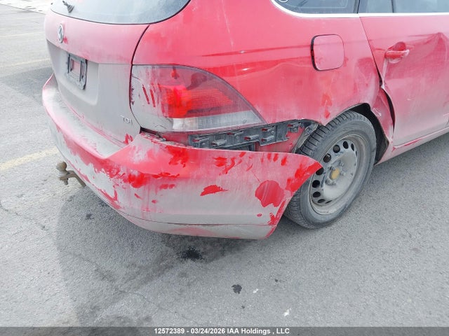 Продажа на аукционе авто 2014 Volkswagen Golf 2.0 Tdi Comfortline/2.0 Tdi Highline/2.0 Tdi Trendline/2.0 Tdi Wolfsburg Edition, vin: 3VWPL7AJ5EM621922, номер лота: 12572389