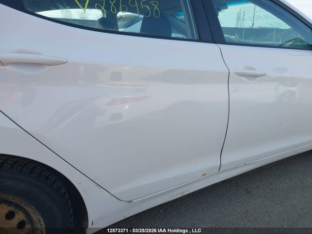 KMHDH4AHXFU286958 Hyundai Elantra Gls
