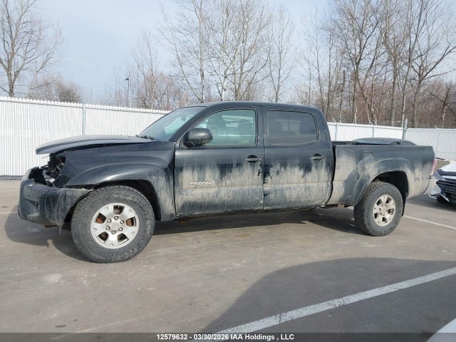 12579632 :رقم المزاد ، 5TFMU4FN1DX017449 vin ، 2013 Toyota Tacoma V6 مزاد بيع