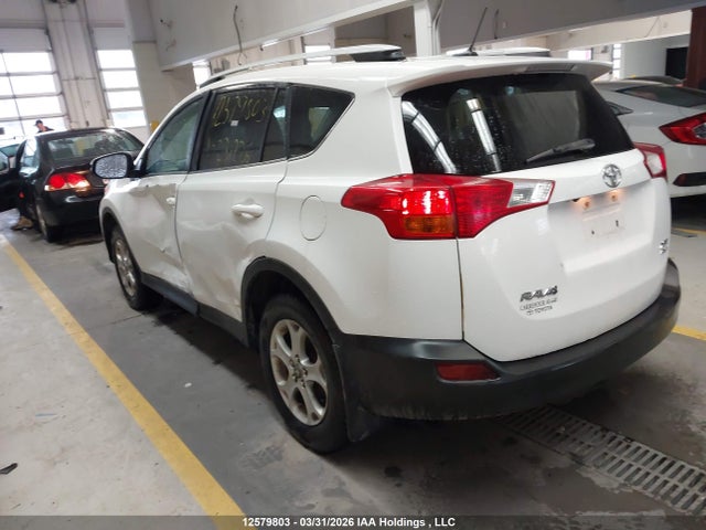 12579803 :رقم المزاد ، 2T3RFREV2FW231226 vin ، 2015 Toyota Rav4 مزاد بيع