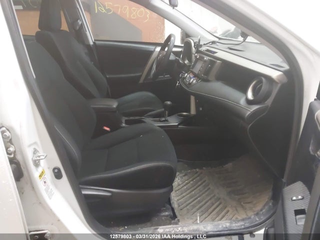 12579803 :رقم المزاد ، 2T3RFREV2FW231226 vin ، 2015 Toyota Rav4 مزاد بيع