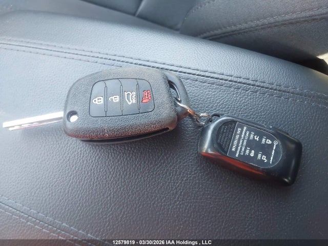 2014 Hyundai Santa Fe მანქანა იყიდება აუქციონზე, vin: 5XYZU3LB8EG153432, აუქციონის ნომერი: 12579819