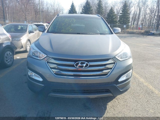 2014 Hyundai Santa Fe მანქანა იყიდება აუქციონზე, vin: 5XYZU3LB8EG153432, აუქციონის ნომერი: 12579819