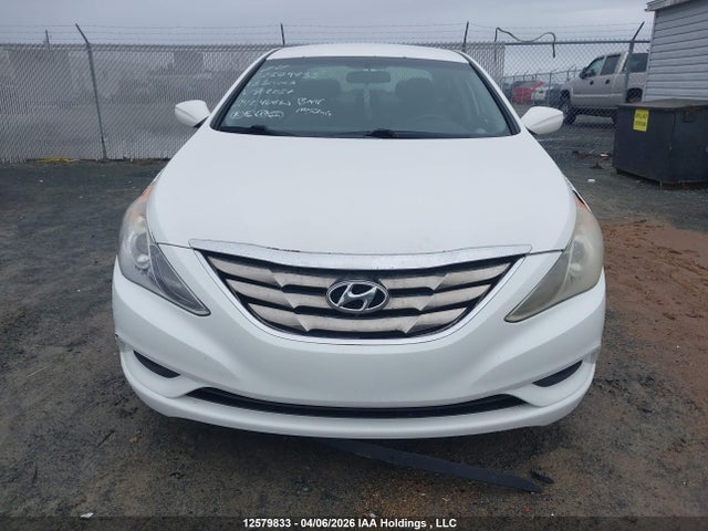 12579833 :رقم المزاد ، 5NPEB4AC9DH802037 vin ، 2013 Hyundai Sonata Gl مزاد بيع