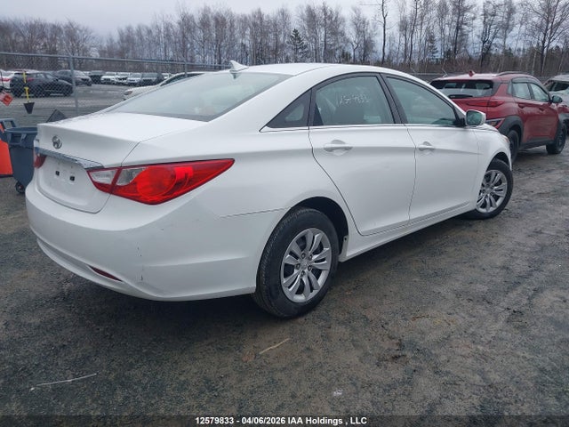 12579833 :رقم المزاد ، 5NPEB4AC9DH802037 vin ، 2013 Hyundai Sonata Gl مزاد بيع