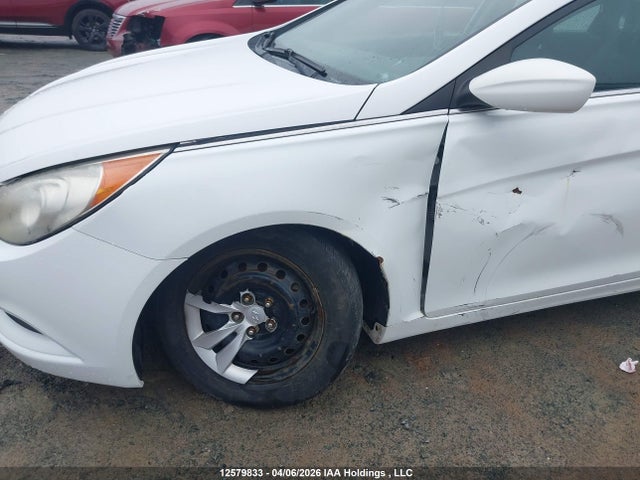 12579833 :رقم المزاد ، 5NPEB4AC9DH802037 vin ، 2013 Hyundai Sonata Gl مزاد بيع