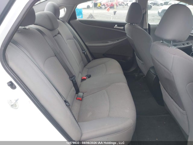 12579833 :رقم المزاد ، 5NPEB4AC9DH802037 vin ، 2013 Hyundai Sonata Gl مزاد بيع