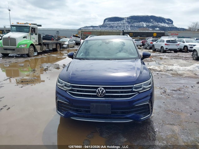 3VV4B7AX0NM141916 Volkswagen Tiguan