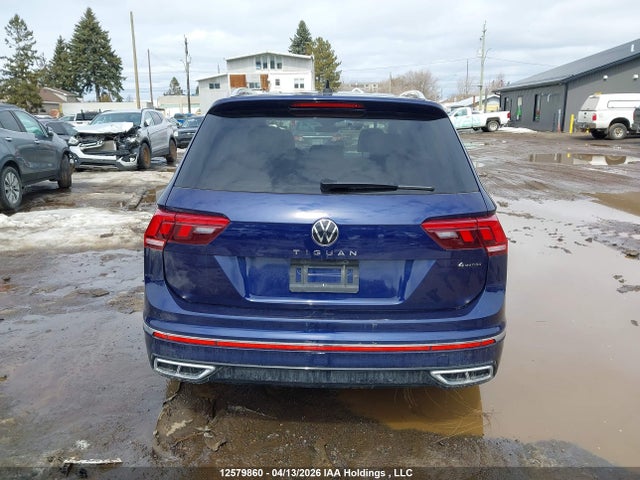 3VV4B7AX0NM141916 Volkswagen Tiguan