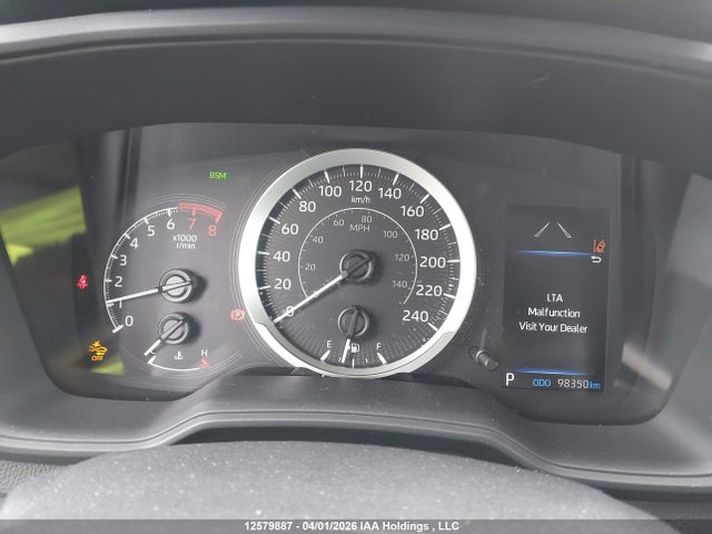 12579887 :رقم المزاد ، 5YFBPMBE7MP211163 vin ، 2021 Toyota Corolla Le مزاد بيع