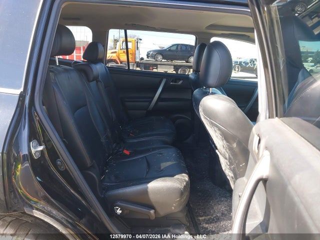 2012 Toyota Highlander V6 მანქანა იყიდება აუქციონზე, vin: 5TDBK3EH6CS165863, აუქციონის ნომერი: 12579970