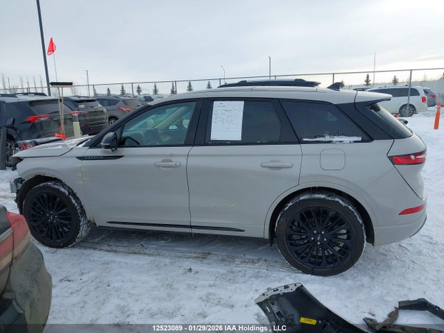 5LMCJ1DA3RUL13691 Lincoln Corsair Premiere