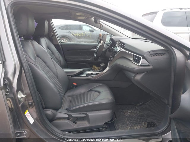 4T1B11HK1JU532705 Toyota CAMRY SE