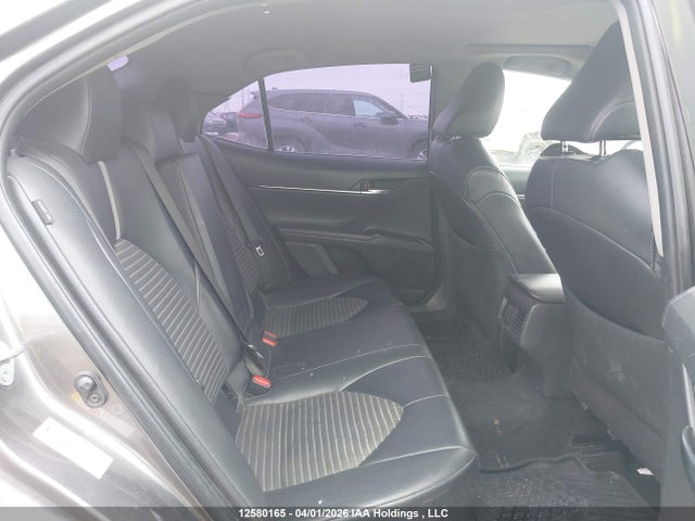 4T1B11HK1JU532705 Toyota CAMRY SE
