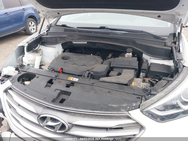 5XYZUDLBXHG482174 Hyundai Santa Fe Sport 2.4 Se