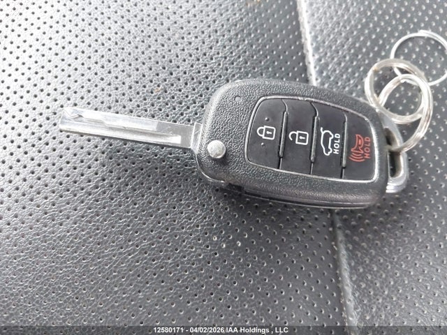 5XYZUDLBXHG482174 Hyundai Santa Fe Sport 2.4 Se