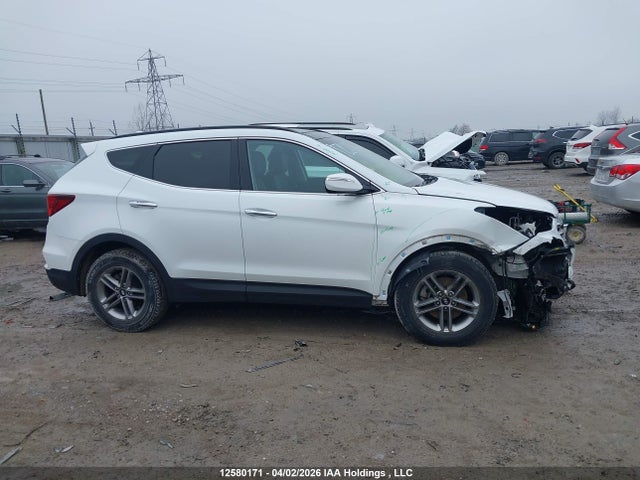 5XYZUDLBXHG482174 Hyundai Santa Fe Sport 2.4 Se