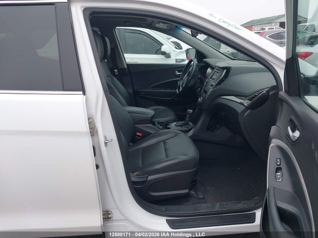 5XYZUDLBXHG482174 Hyundai Santa Fe Sport 2.4 Se