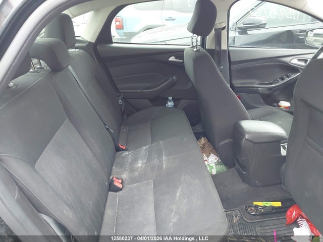 12580237 :رقم المزاد ، 1FADP3F22HL280382 vin ، 2017 Ford Focus مزاد بيع