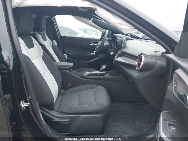 KL77LGE2XSC316576 Chevrolet Trax