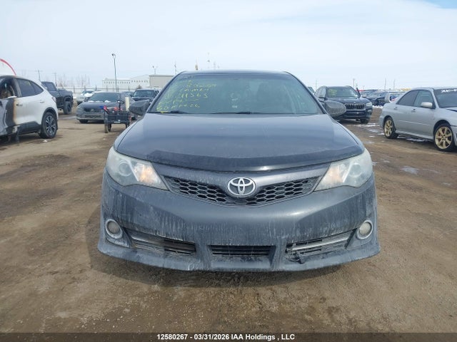 12580267 :رقم المزاد ، 4T1BF1FK5DU211565 vin ، 2013 Toyota Camry Se مزاد بيع