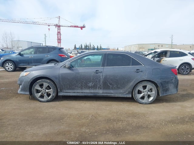 12580267 :رقم المزاد ، 4T1BF1FK5DU211565 vin ، 2013 Toyota Camry Se مزاد بيع