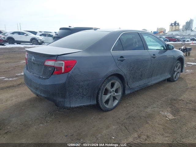 12580267 :رقم المزاد ، 4T1BF1FK5DU211565 vin ، 2013 Toyota Camry Se مزاد بيع