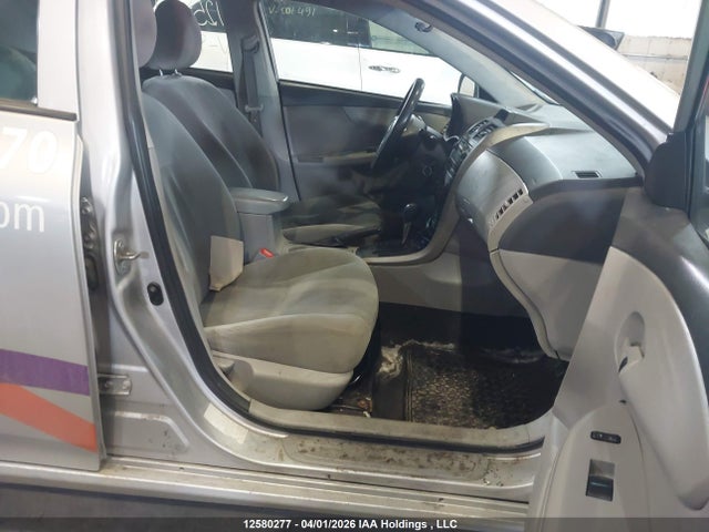 12580277 :رقم المزاد ، 2T1BU4EE9CC852558 vin ، 2012 Toyota Corolla S/le مزاد بيع