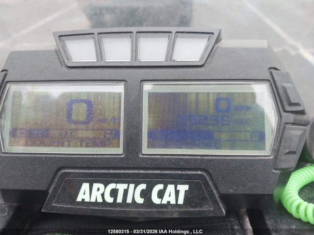 4UF17SNW2HT102881 Arctic Cat Arctic Cat