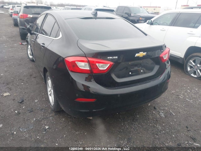 12580349 :رقم المزاد ، 1G1BE5SM1J7150787 vin ، 2018 Chevrolet Cruze Lt Auto مزاد بيع