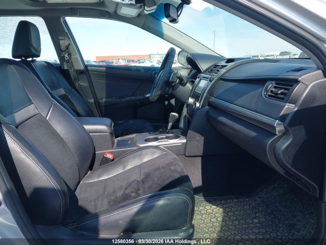 2014 Toyota Camry Se მანქანა იყიდება აუქციონზე, vin: 4T1BF1FK0EU731769, აუქციონის ნომერი: 12580356