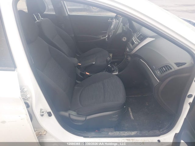 KMHCT5AE0FU221624 Hyundai ACCENT GS