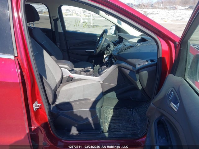 2014 Ford Escape Se მანქანა იყიდება აუქციონზე, vin: 1FMCU0GX4EUC25098, აუქციონის ნომერი: 12573711