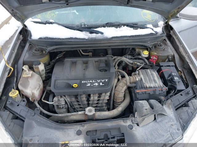 2014 Chrysler 200 Lx მანქანა იყიდება აუქციონზე, vin: 1C3CCBABXEN229560, აუქციონის ნომერი: 12569967
