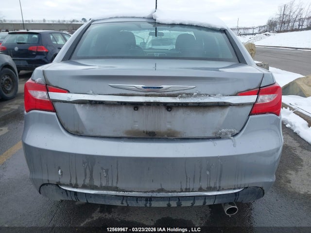 2014 Chrysler 200 Lx მანქანა იყიდება აუქციონზე, vin: 1C3CCBABXEN229560, აუქციონის ნომერი: 12569967