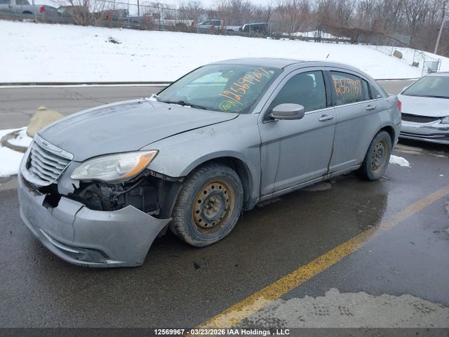 2014 Chrysler 200 Lx მანქანა იყიდება აუქციონზე, vin: 1C3CCBABXEN229560, აუქციონის ნომერი: 12569967