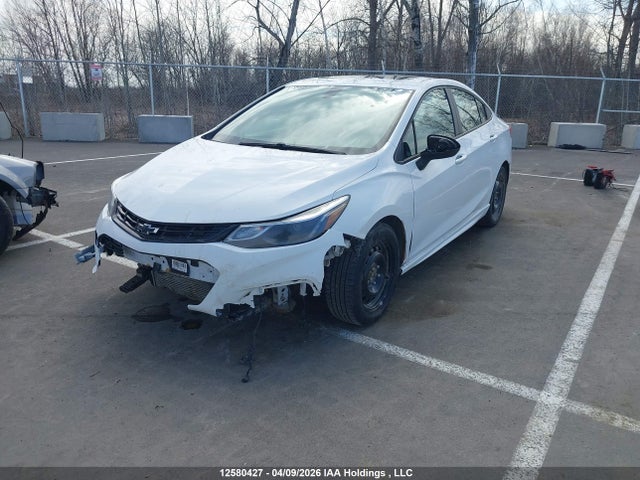 Chevrolet Cruze 2018 1G1BE5SM9J7115706 Image 2