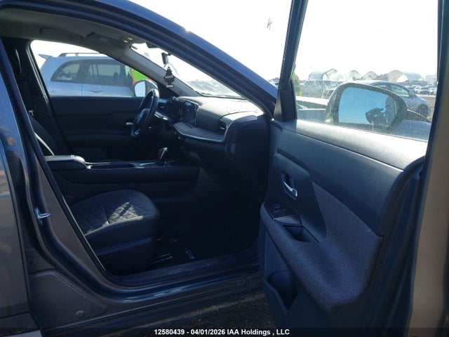 Nissan KICKS SV 2025 3N8AP6CB3SL399559 Image 5