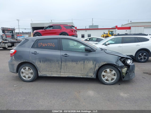 12564726 :رقم المزاد ، 2T1KU4EE7AC278314 vin ، 2010 Toyota Matrix مزاد بيع