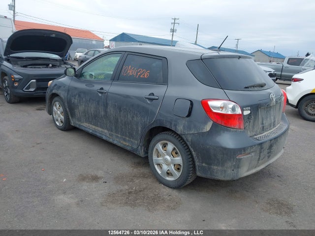12564726 :رقم المزاد ، 2T1KU4EE7AC278314 vin ، 2010 Toyota Matrix مزاد بيع