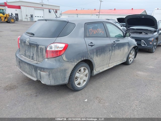 12564726 :رقم المزاد ، 2T1KU4EE7AC278314 vin ، 2010 Toyota Matrix مزاد بيع